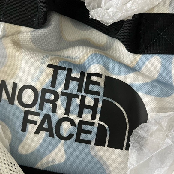The North Face Base Camp Duffel Bag Medium - Picture 3 of 5